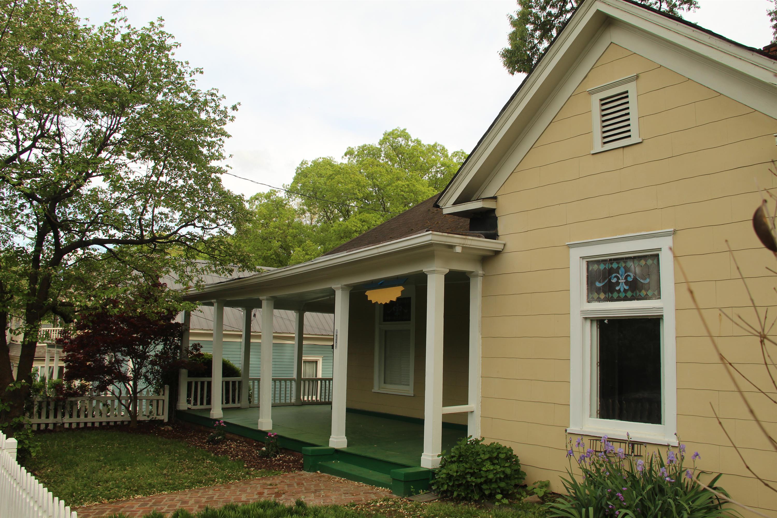 459 Glenwood Ave SE - B